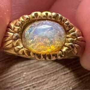 Vintage Edgar Berebi Gorgeous Gold and Moonstone Ring